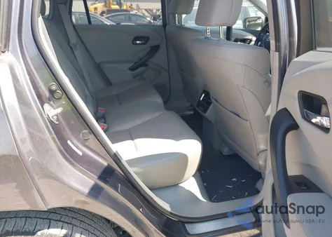 2018 Acura Rdx Advance Package z USA, uszkodzony, nr VIN 5J8TB4H73JL013097